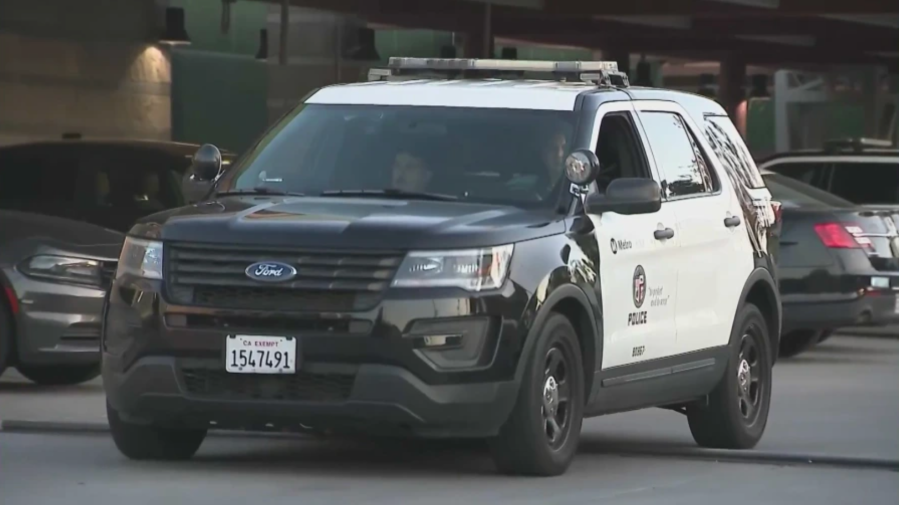 LAPD officer accidentally fires seized shotgun 1 LAPD Cruiser O04Qcw