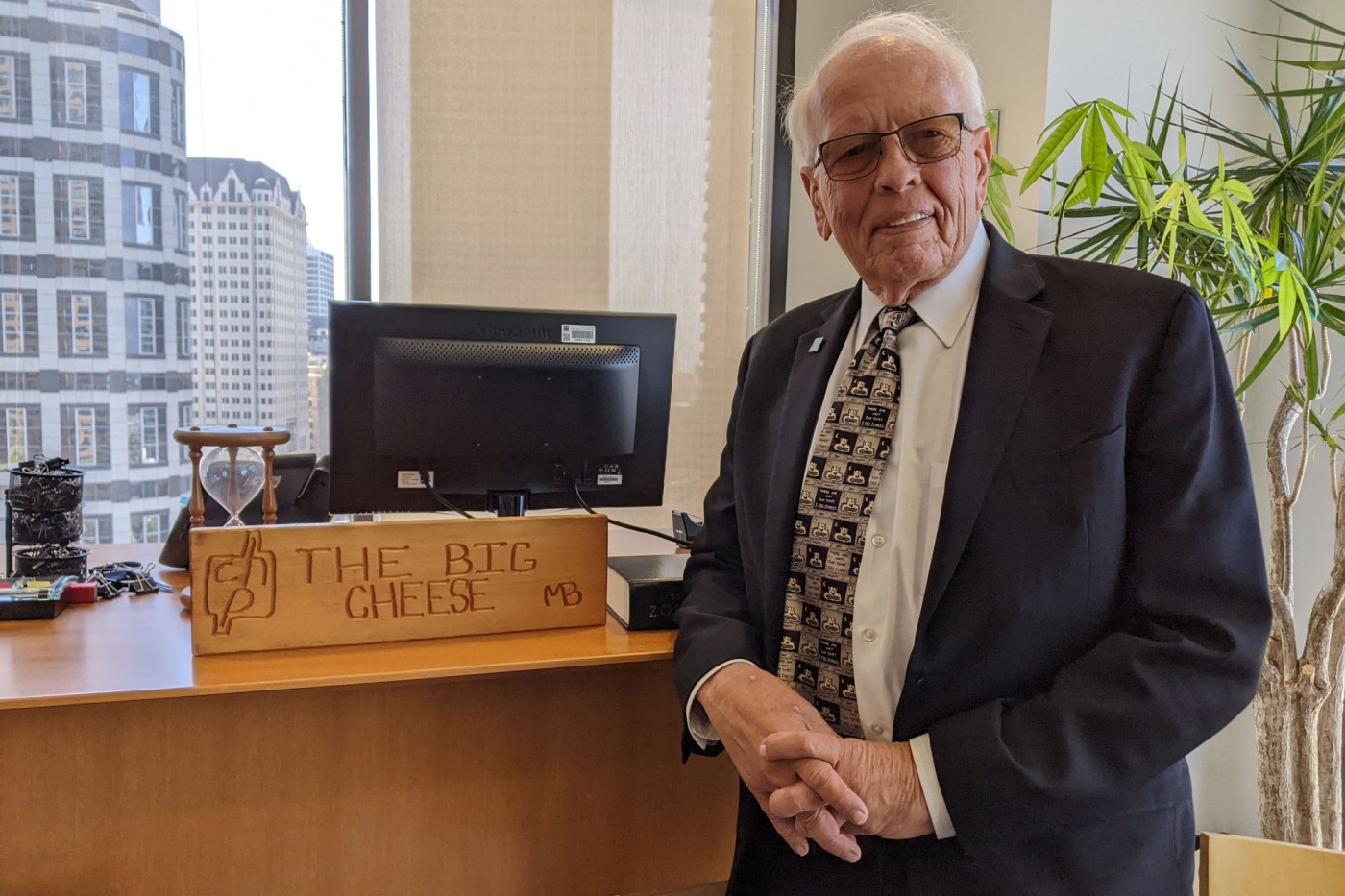 Longtime chief of L.A. Care is retiring after navigating major Medi-Cal changes 1 LDN Z BAACKES QA KFF 03 LITfn4