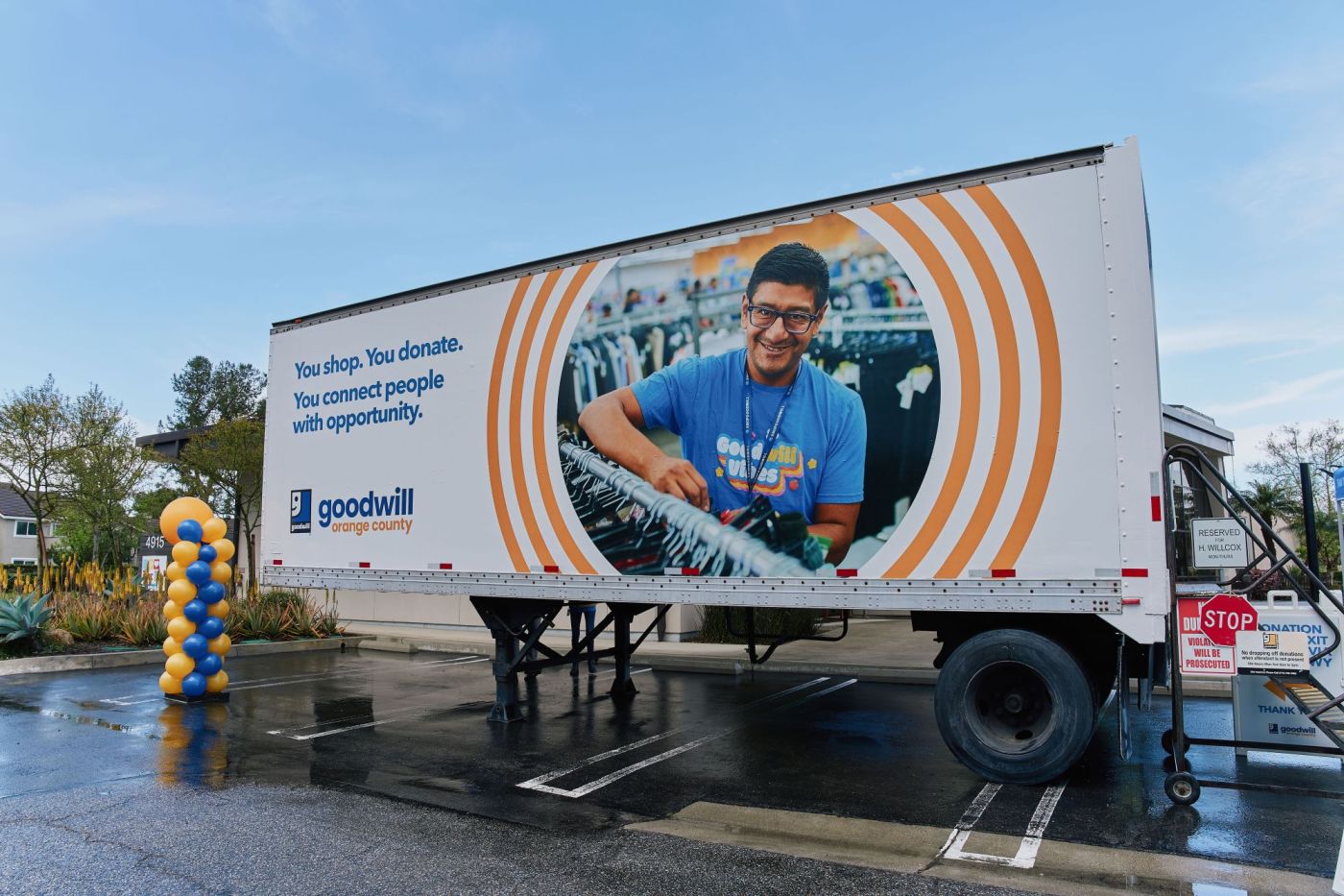 Status Update: Goodwill of OC hosting big donation event 1 OCR L STATUS GoodwillOC 0916 57b938 Twz5Ns
