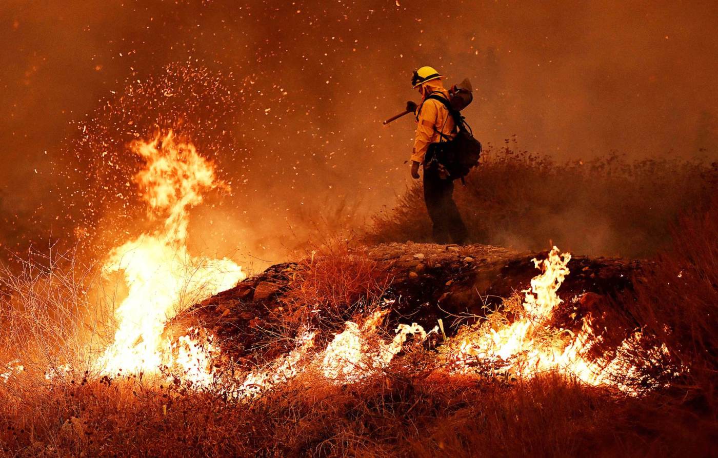 Flames in Line fire in San Bernardino Mountains slow to a crawl 1 SBS L LINE 0910 PHOTOPAGE 04 WL 0BwtGf
