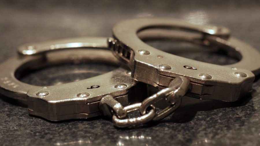 Police find drugs on plane after emergency landing on Southern California highway, arrests made 1 handcuffs 1 e1708525374419 36vsOg