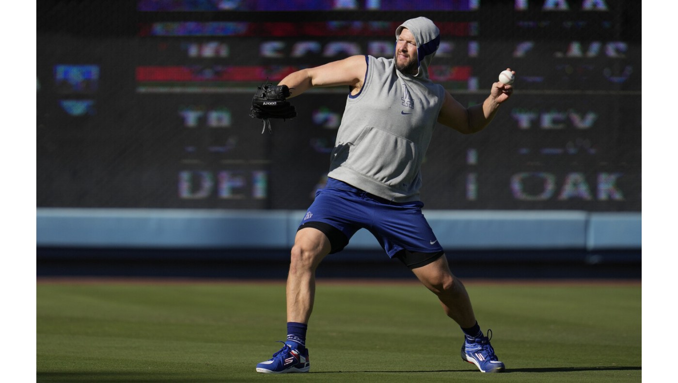 Clayton Kershaw still hopeful he can pitch for playoff-bound Dodgers 1 imageedit 11 3044322 16x9 1 po0zAX