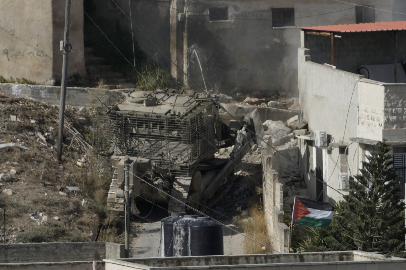 Israeli soldiers observed pushing bodies off roofs in West Bank 1 sjm lestinians 205627194 499T6z
