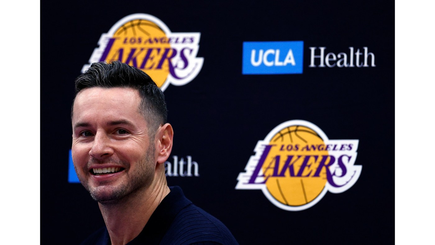 Lakers’ JJ Redick confirms he was ‘efficient’ watching film at car wash 1 GettyImages 21745043 16x9 1 93bCww
