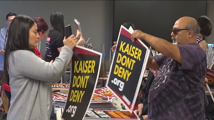 Kaiser Permanente mental health professionals begin strike in Southern California 1 Kaiser strike PUy2ii