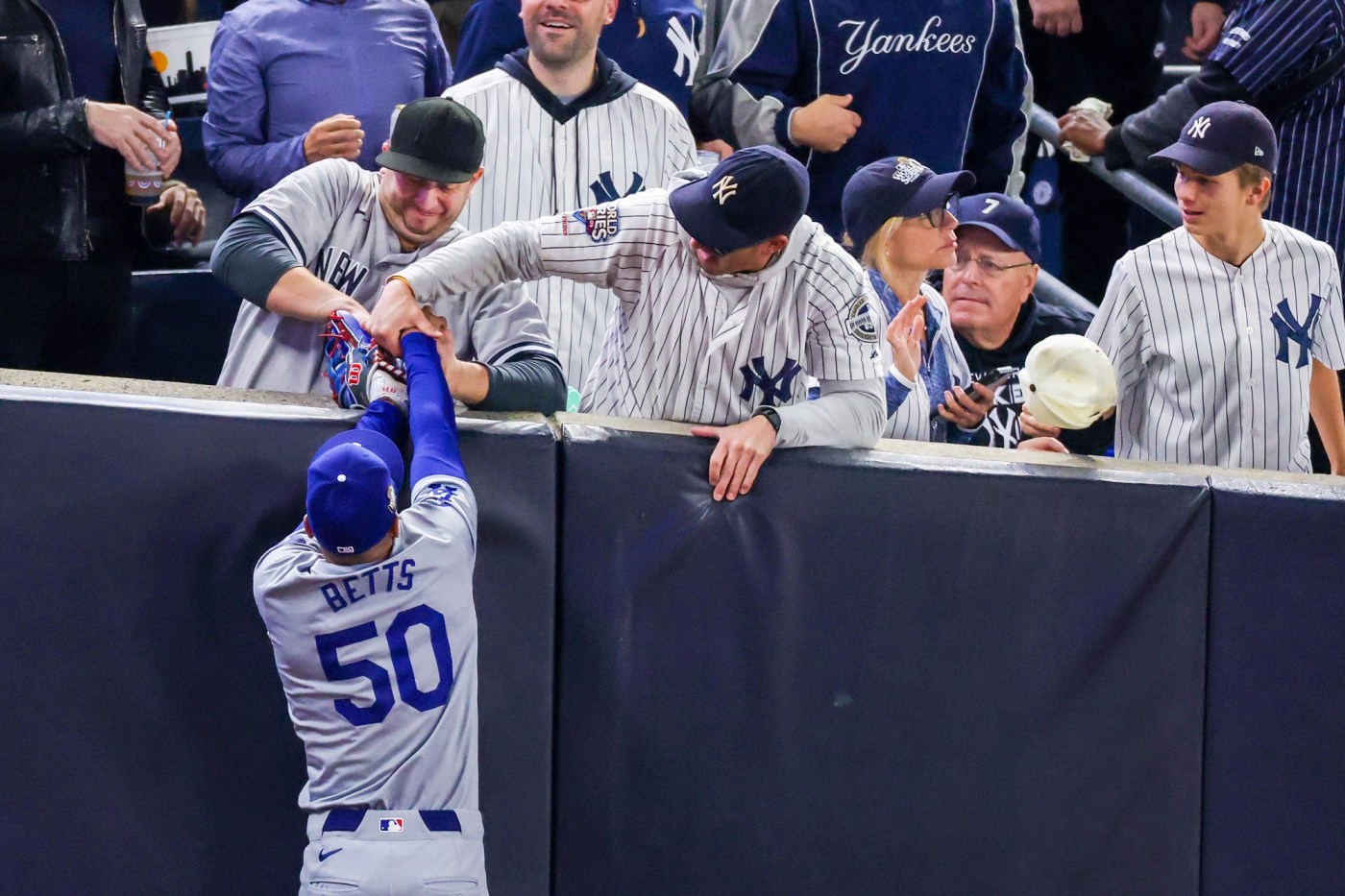 Yankees fans who interfered with Mookie Betts banned from World Series Game 5 1 LDN L MOOKIE 3 1030 01 fcQW6n