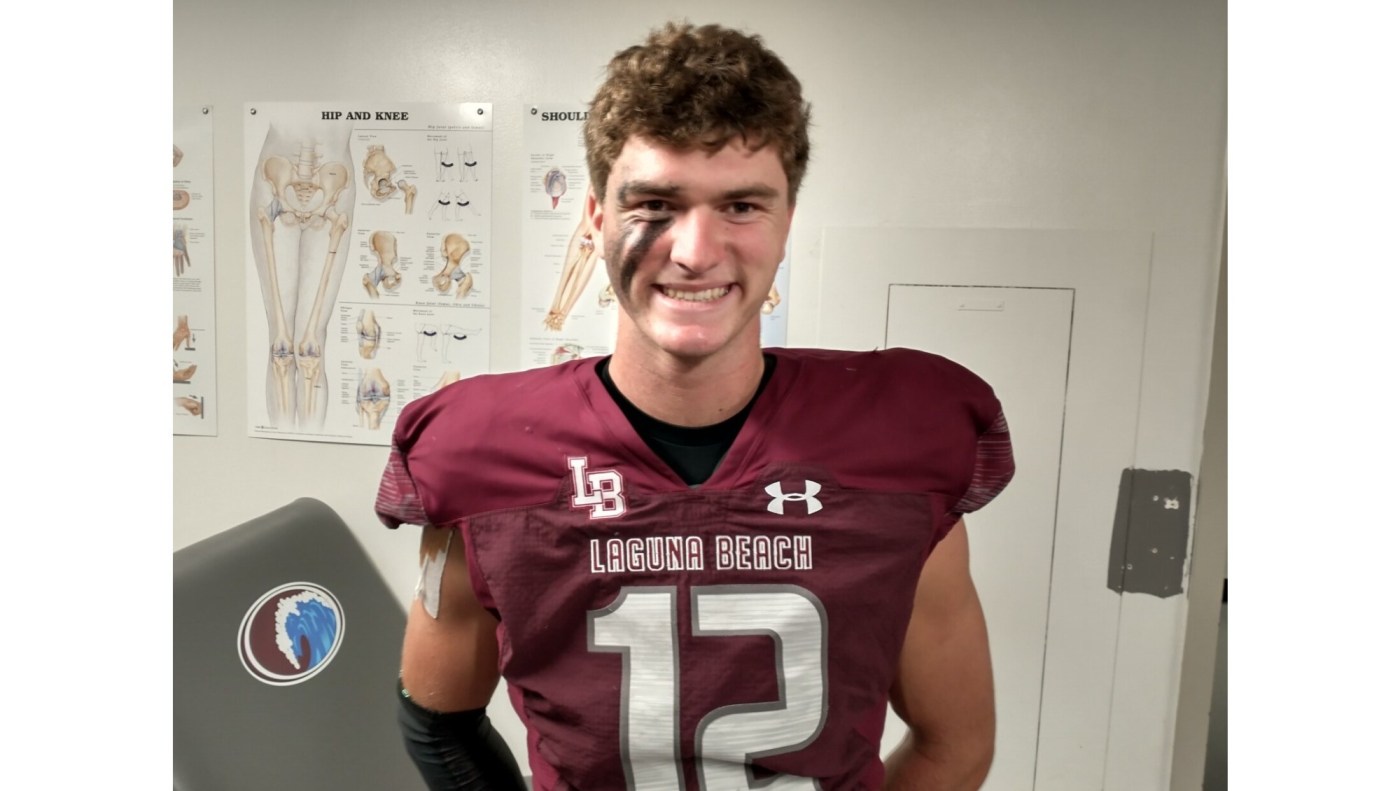 Laguna Beach football makes stunning comeback to beat Dana Hills 1 OCR L HSFB HENDERSON 16x9 1 PMTkcP