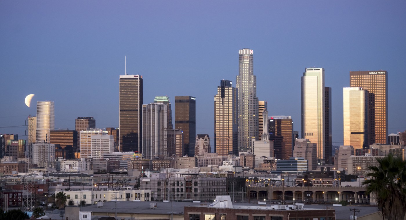 Gentrification is actually a useful trend 1 OCR L QA Horne 1122 2 8cUHqT