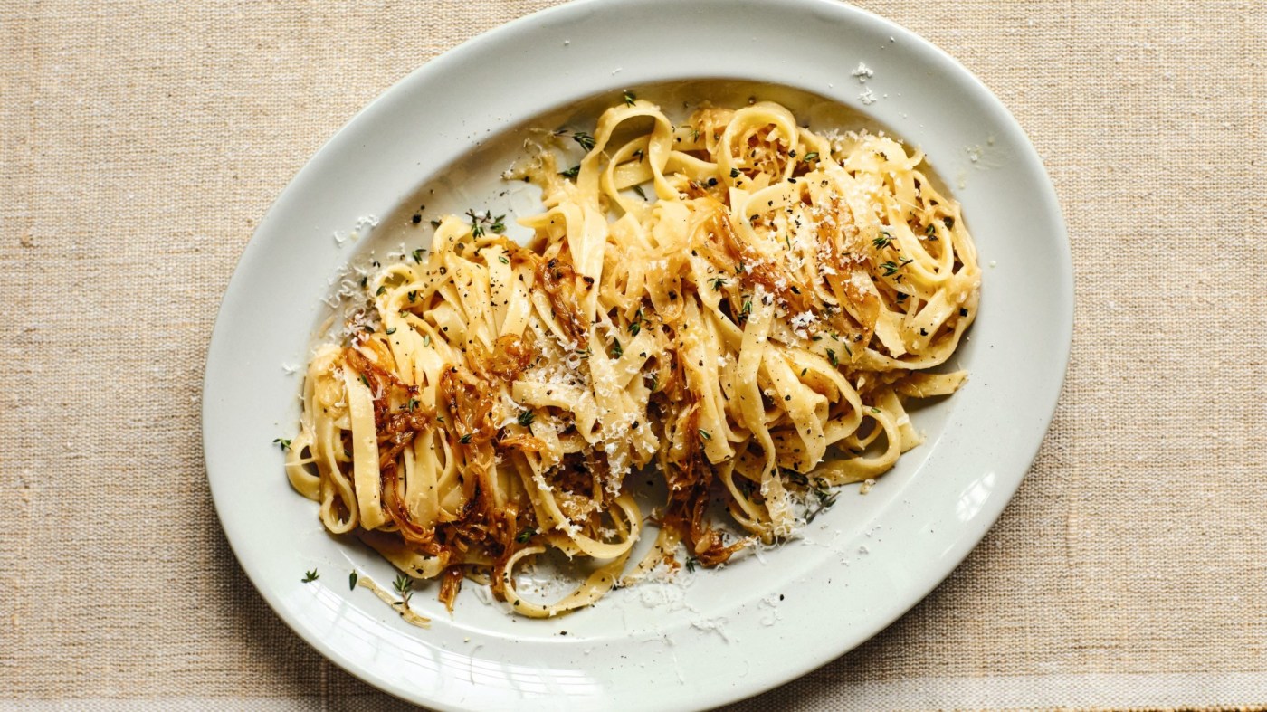 Recipe: This pasta dish with caramelized shallots is irresistible 1 OCR L QUICKFIX WREC 1103 FEATURED EE076o