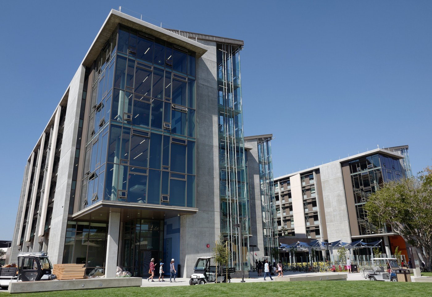 How hard is it to find student housing in Southern California? 1 OCR L UCIHOUSING 0421 01 1 KjQQiq