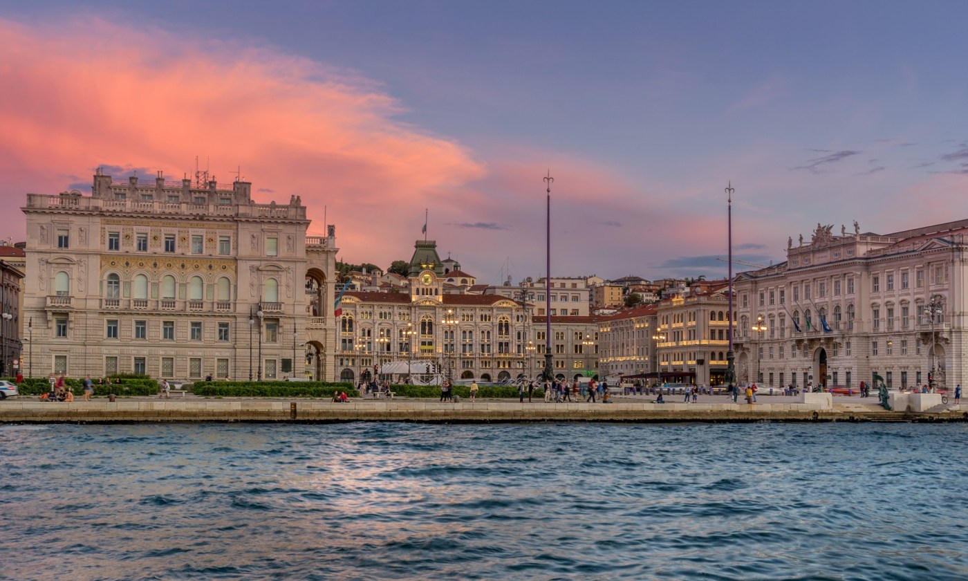 Booking’s Top 10 trending vacation destinations for 2025 1 SJM L TRAVTOPTEN 1027 01 3tuidj