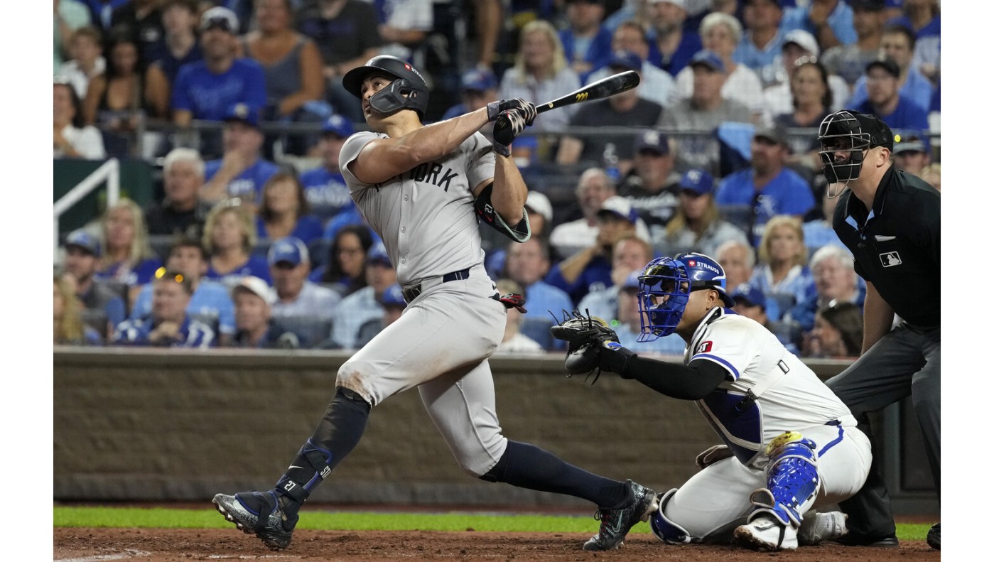 ALDS: Giancarlo Stanton’s late homer gives Yankees 2-1 series lead on Royals 1 imageedit 8 68451000 16x9 1 UUheU2