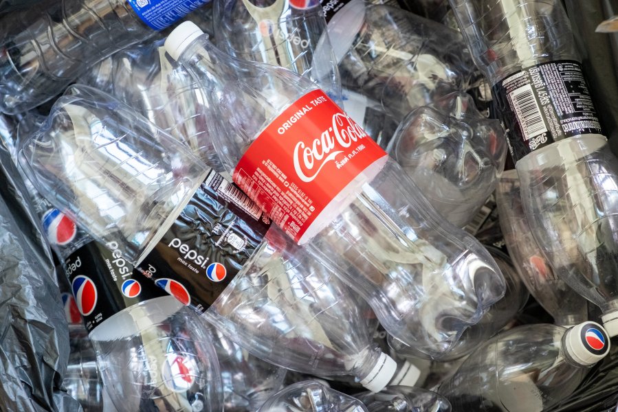 Los Angeles County files lawsuit against Coca-Cola and Pepsi for plastic pollution 1 s112397873 WjJ3CQ