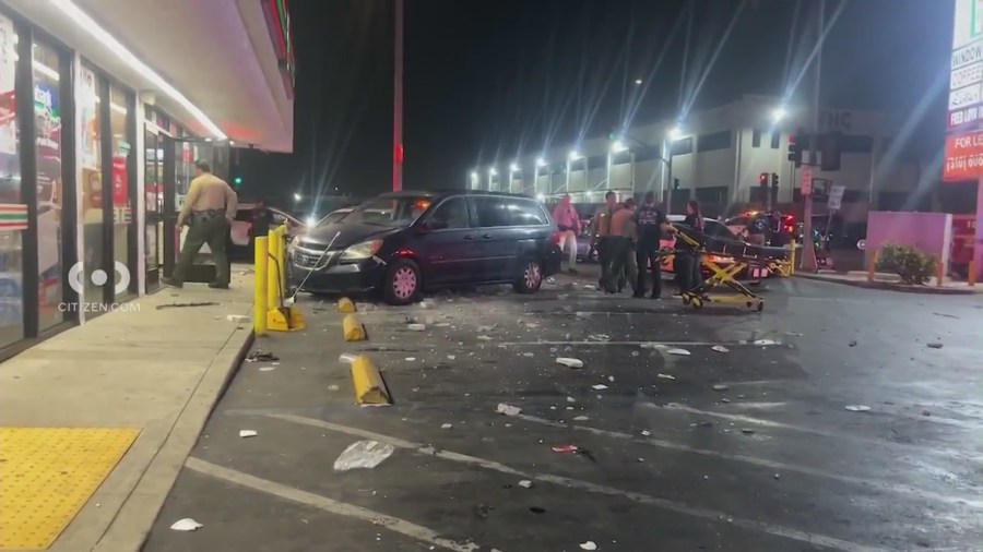 Driver does donuts, later crashes into parked cars outside Los Angeles 7-Eleven 1 snapshot 2024 10 12T085053.503