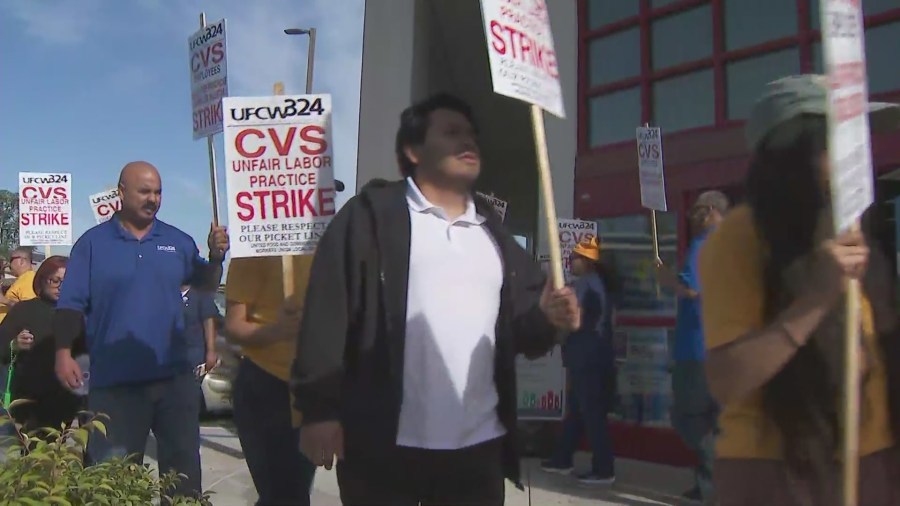 CVS workers picket across Southern California as strike continues 1 snapshot 2024 10 19T121847.936 jtFABS