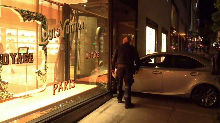Car rams into SF Louis Vuitton store, suspects flee police 1 union square louis vuitton san francisco car crash jvQhnD