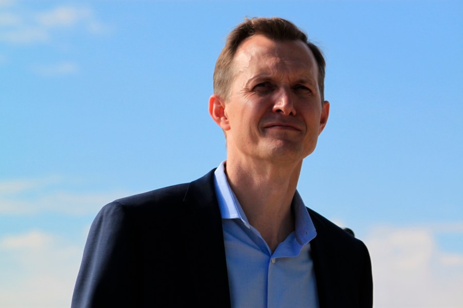 Democrat George Whitesides to represent northern L.A. County in House 2 AP19339793749345 5lVPp5