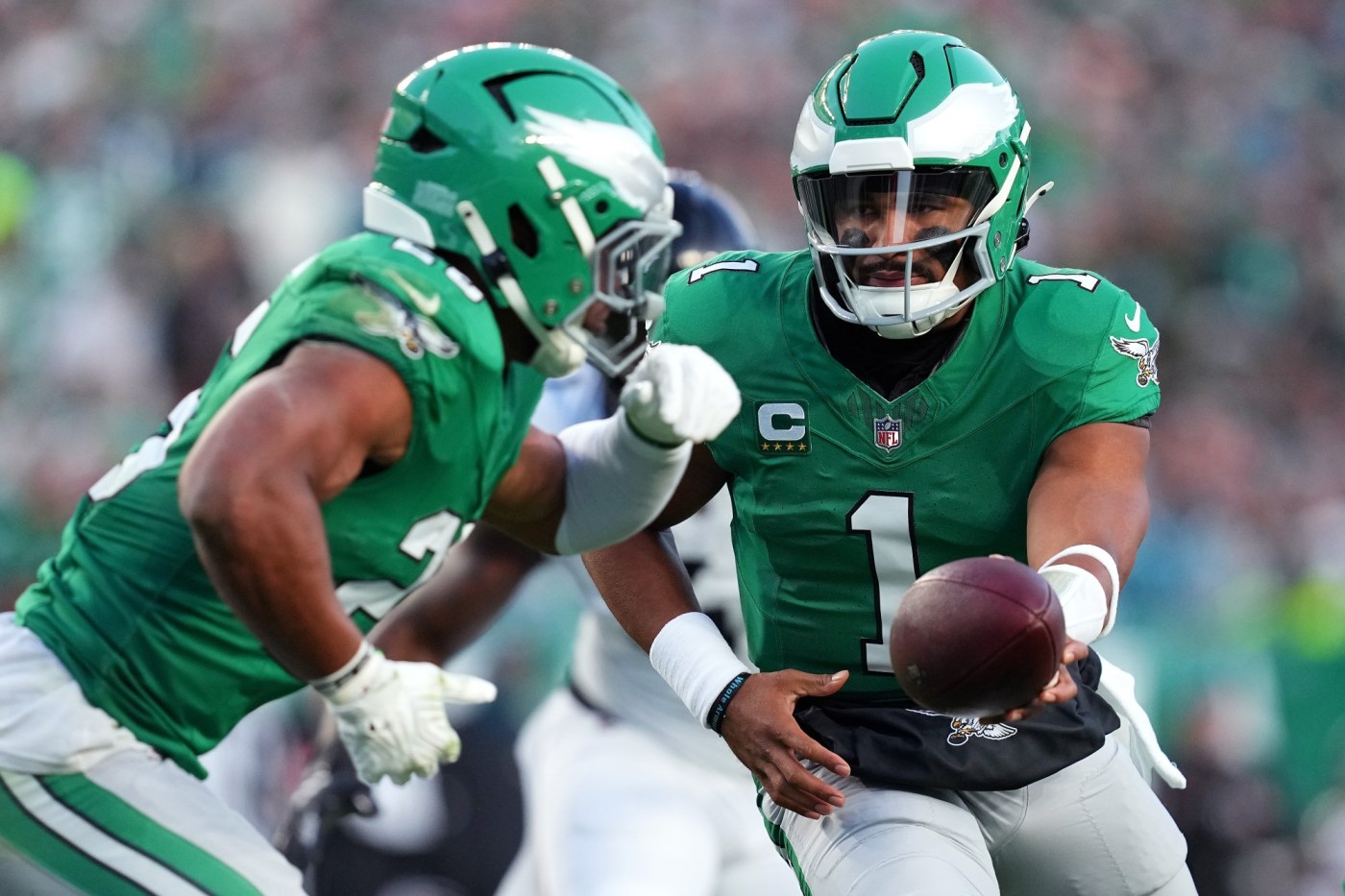 Philadelphia Eagles at Rams: Who has the edge? 1 GettyImages 2182729014 LzXOip
