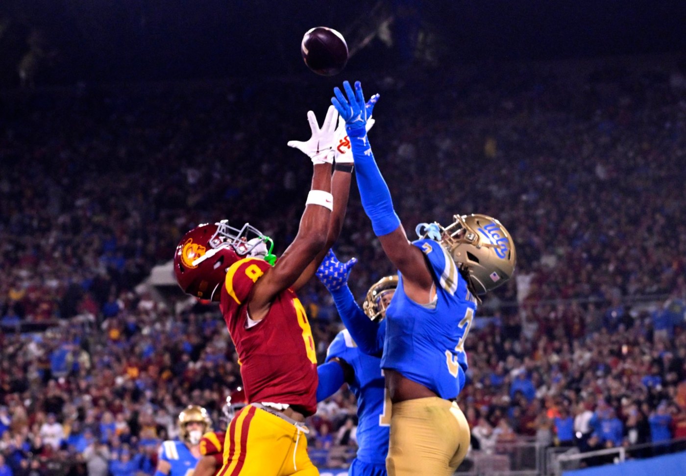 LDN L USC UCLA FBC 1124 KB12 1 92o4Vs
