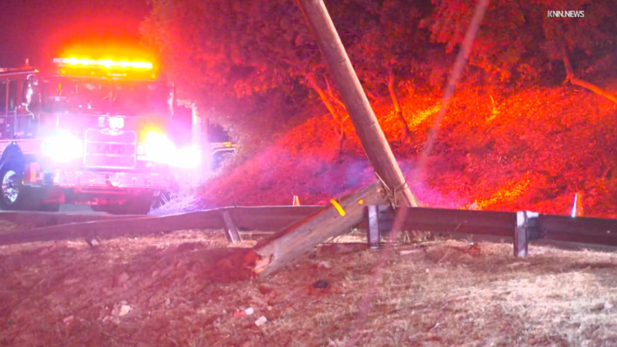 Car plummets off Mulholland Drive after motorist hits power pole 2 Mulholland Drive crash XeWbZg