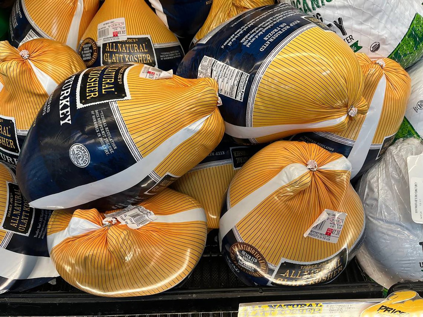Is it safe to eat turkey this Thanksgiving amid bird flu outbreak? Here’s what experts say 3 US NEWS HEALTH TURKEY BIRDFLU QA 1 FR fLfKAS