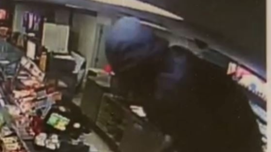 Gilroy police seek 7-Eleven cash register robbery suspects 3 Untitled 28 2