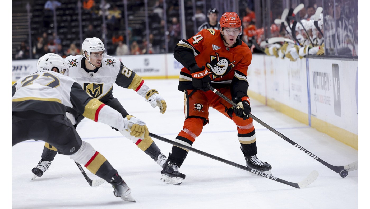 Ducks edged by Vegas for 5th loss in past 6 games 1 imageedit 7 37387130 16x9 1 3NXjcs