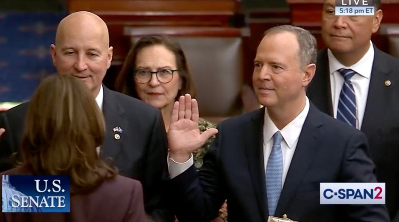 Adam Schiff sworn in to U.S. Senate, reflects on ‘big senatorial shoes to fill’ 1 LDN L SCHIFF SWEAR 1210 3tKfyF