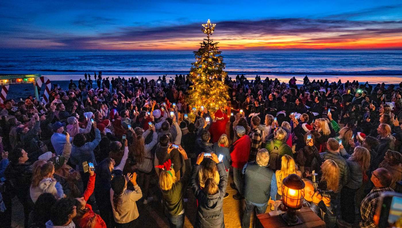 OC holiday tip: Crystal Cove cottages, tree are beachfront delights 6 OCR L OCHOLIDAY 1214 03 8gJjPu