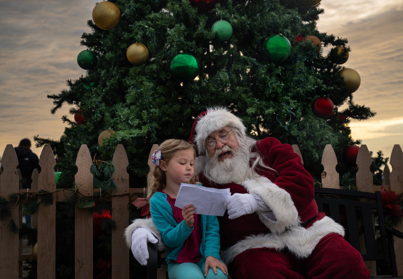 OCR L SANTAPICS 1223 01 MS 1 T5nEYt