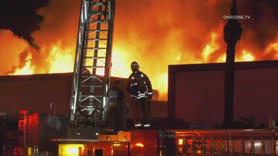 Massive fire torches warehouse in Los Angeles County 7 snapshot 2024 12 08T064207.419 a6baw2