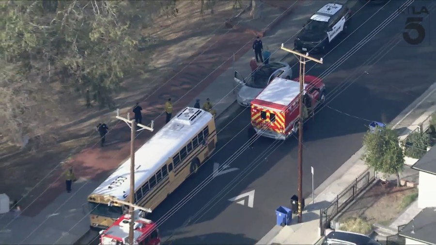2 hospitalized following stabbing at school in Crescenta Valley 2 stabbing at school PceTzA