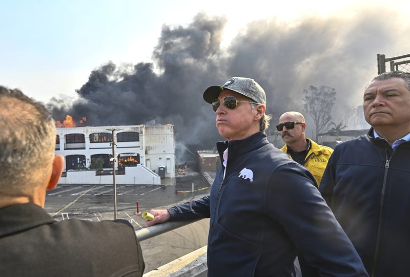 Gov. Newsom signs executive order to 'quickly help’ L.A. area schools 3 AP25008803313171 e1736883257217 uIsyUJ