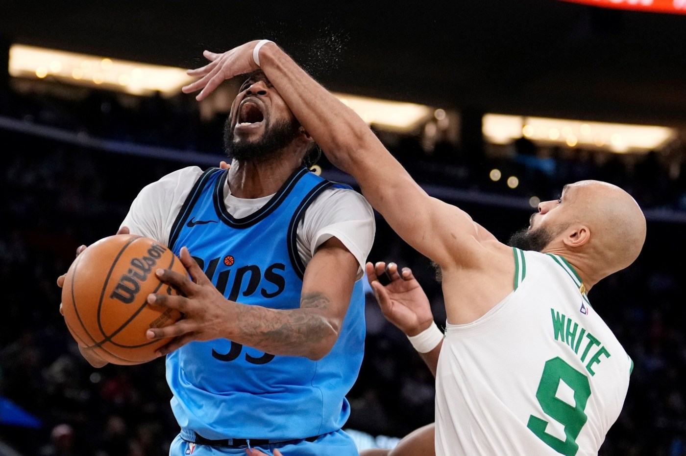 Depleted Clippers give Celtics all they can handle in OT loss 1 AP25023248904858 zPWIbQ