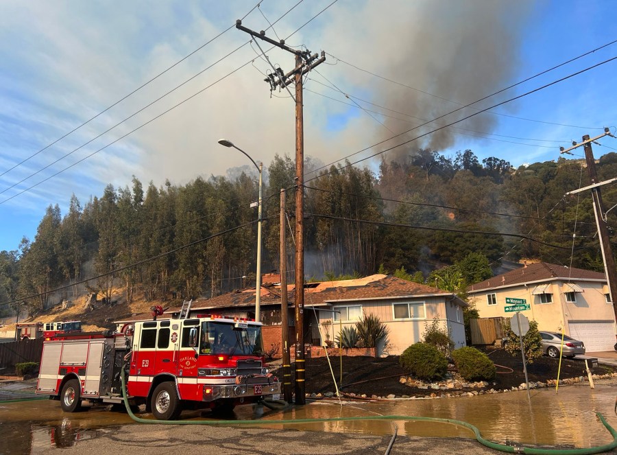 SoCal fires worry Oakland residents after stations forced to close 1 BCN 20241018 OAKFIRE 01 65cb4a Otrtv7