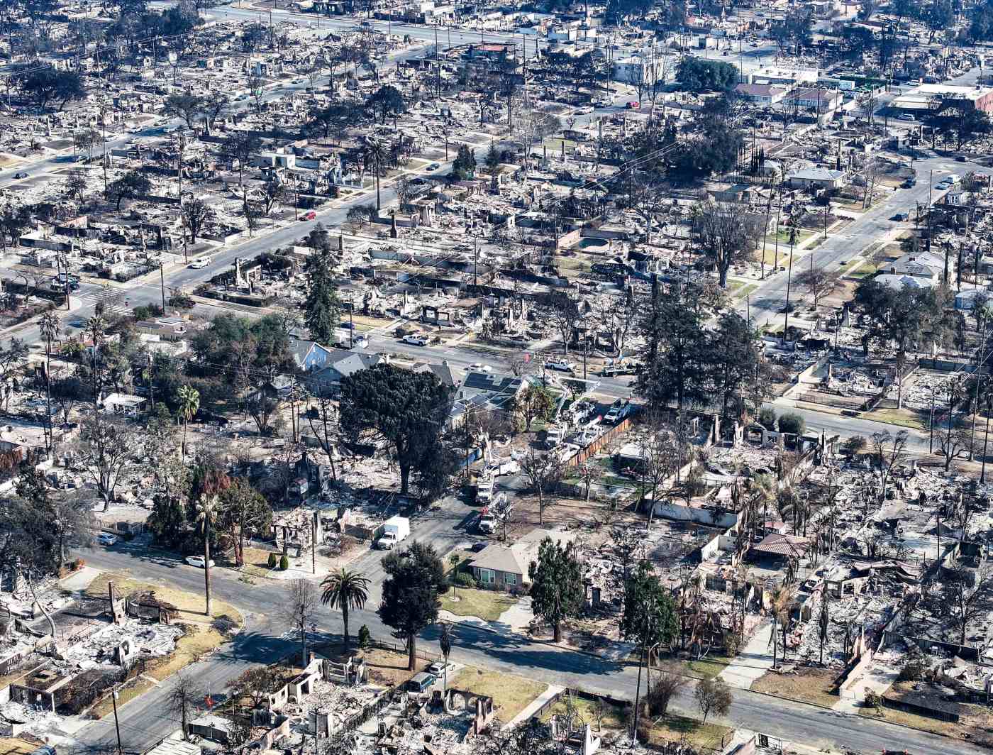 OC restaurants to host second daylong fundraiser for LA fire relief 1 LDN L BOTH FIRES 0120 JG 27 1 RQlvIy