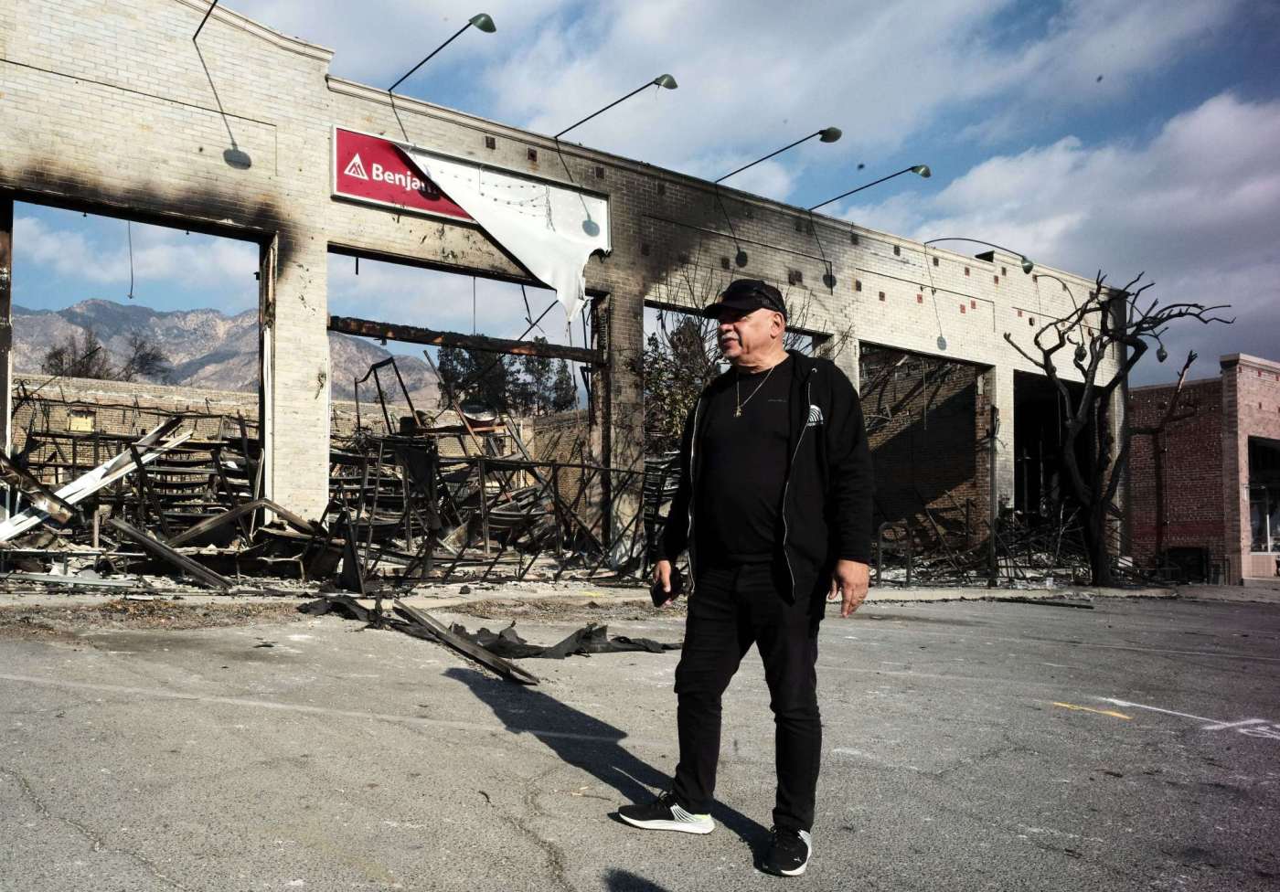 Altadena’s Black business owners see hurdles ahead of rebuilding effort 15 LDN L FIRES CONTAIN 0118 KB1 ff5e04 Qo06jp