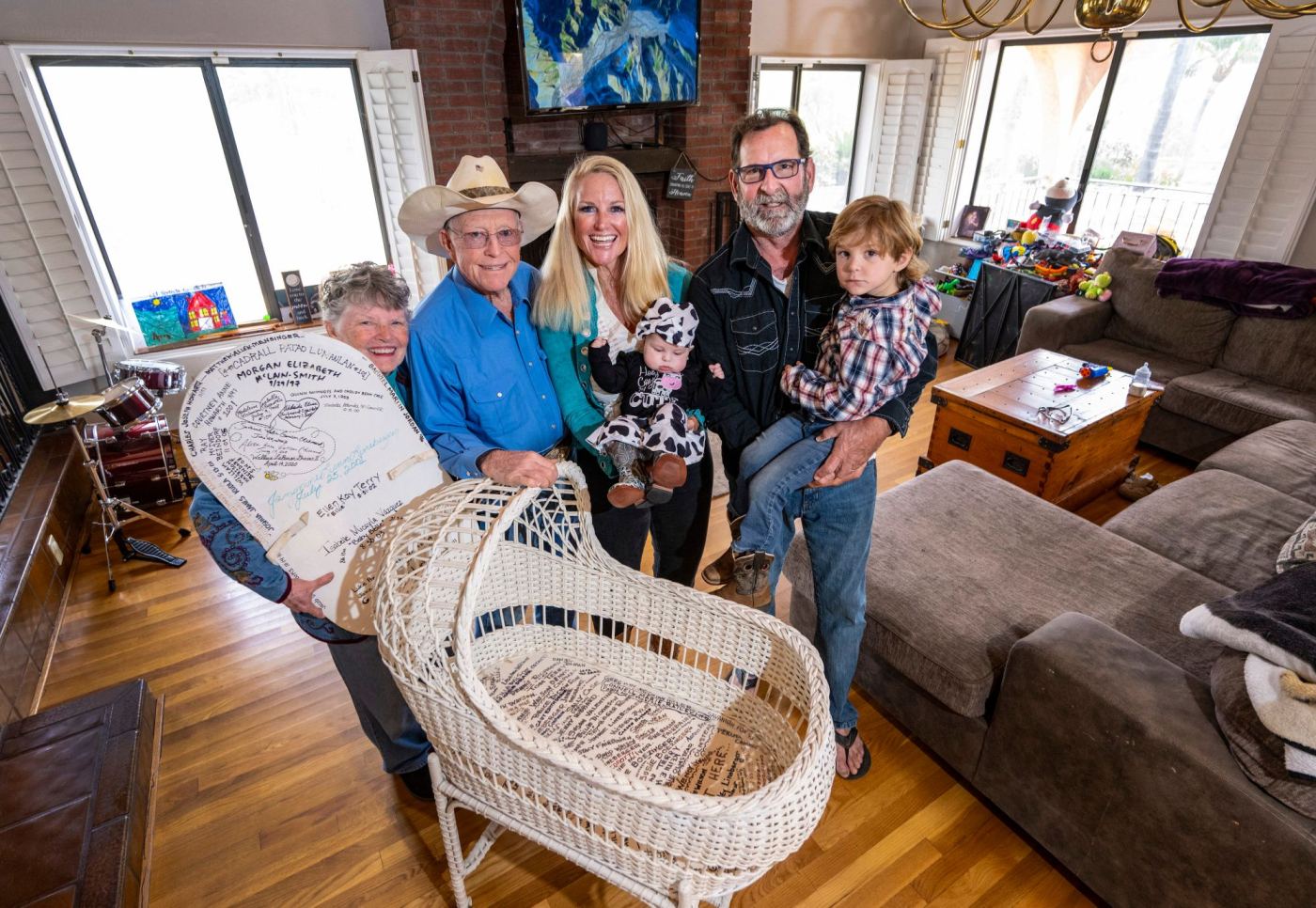 A white wicker bassinet bought in 1934 is still in use 130 babies later 9 OCR L BASSINET 1227 01mr 187854815 9vLm8I