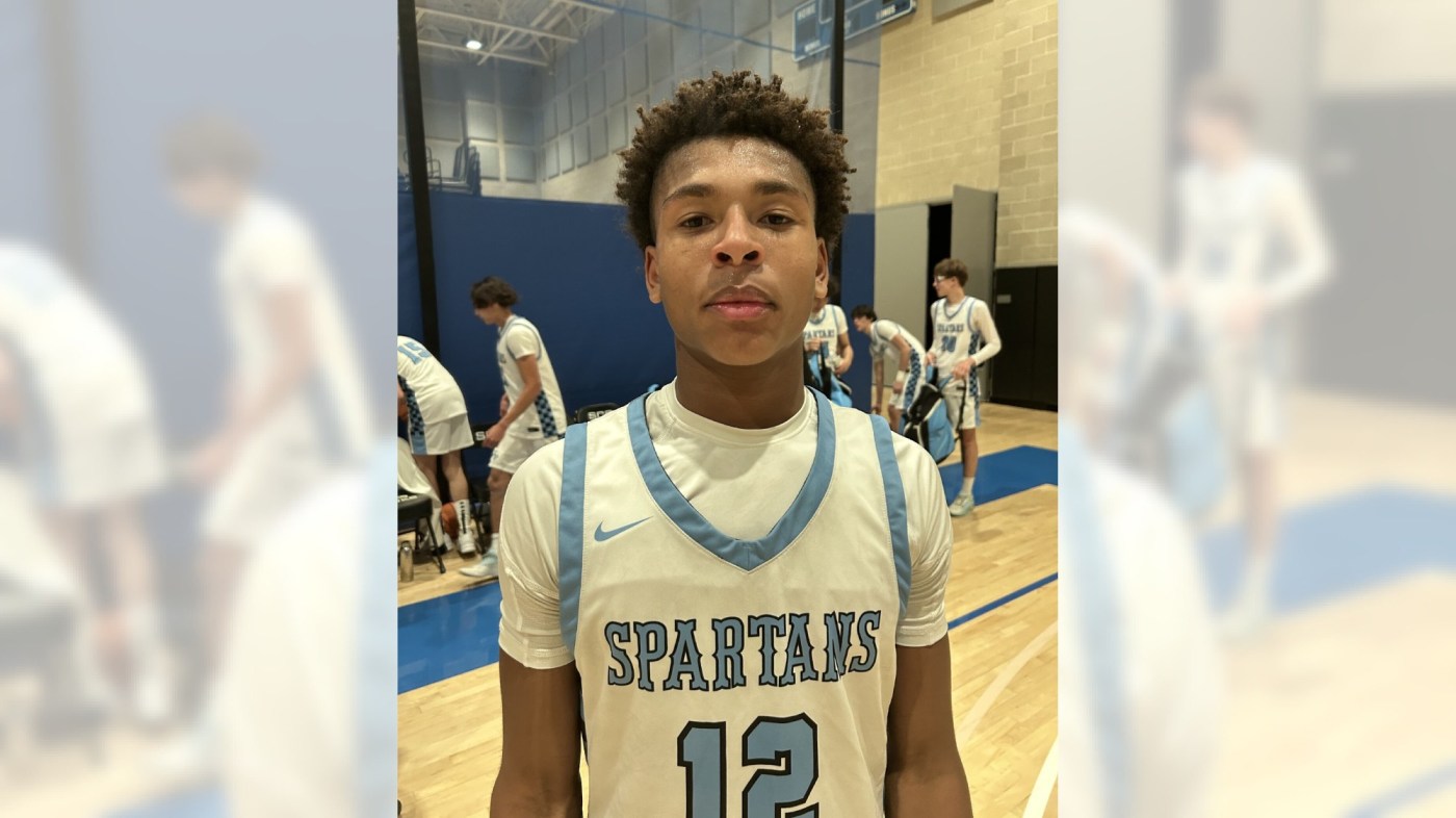 Villa Park boys basketball tops Yorba Linda with Tristan Griffin’s jumper at the buzzer 1 OCR L HSBB YL VP 012 16x9 1