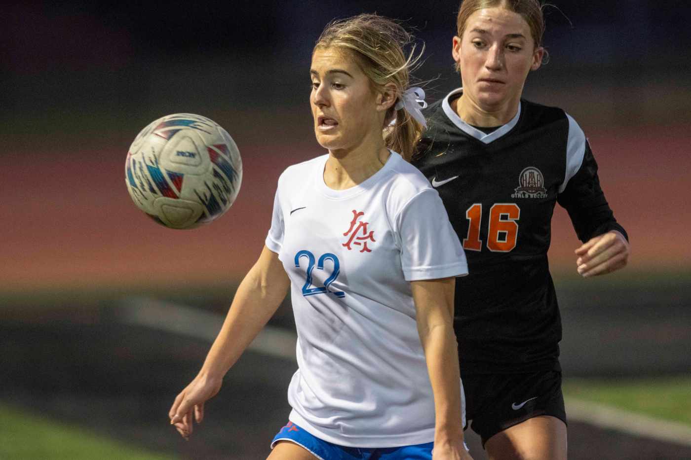 Los Alamitos girls soccer wins key Sunset League match against Huntington Beach 12 OCR L HSGSOC LOSAL HB 0117 14 1 cbLu36