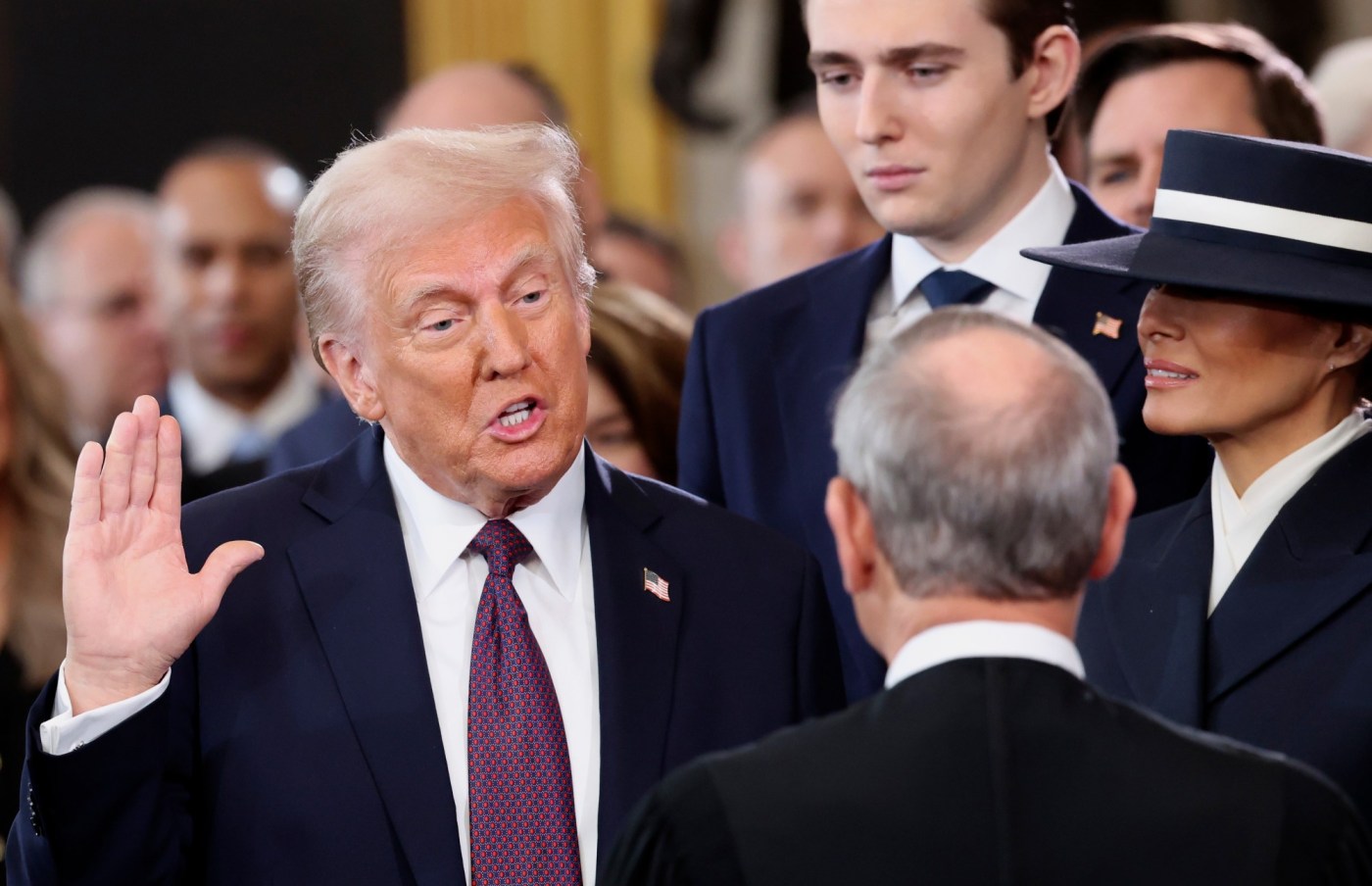 SUT Z TRUMP INAUG 08 4ea5cf