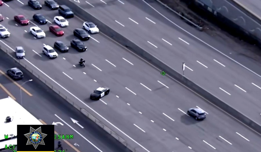 Video: Wild chase on Marin County highway recorded by helicopter 2 crazy chase 82HVoM