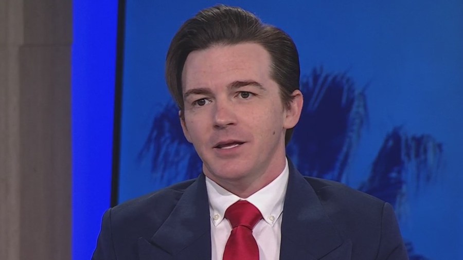 drake bell zbrE2W