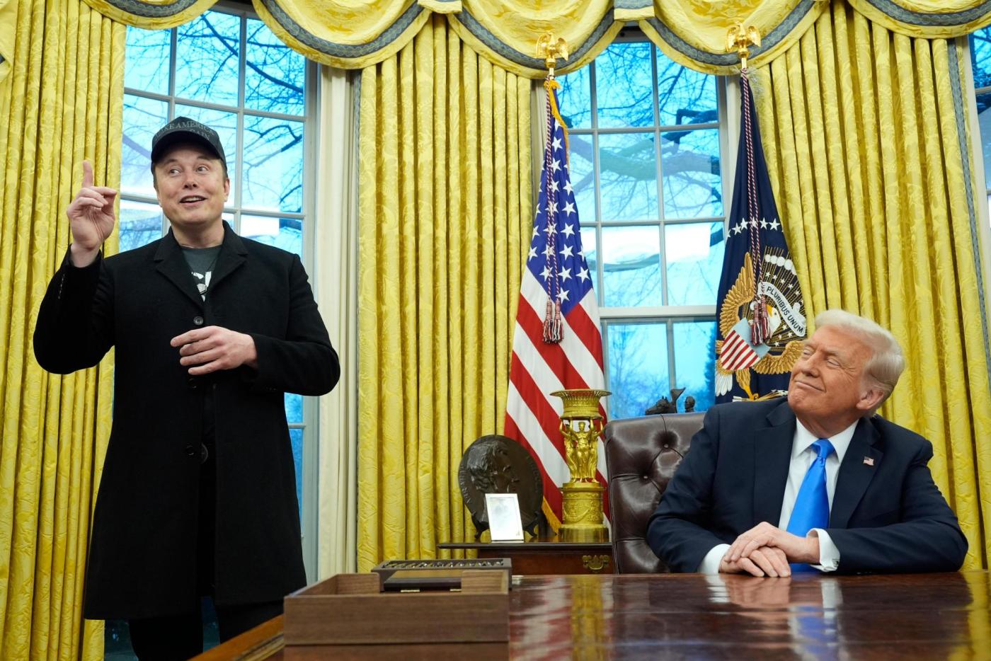 Could Trump really return DOGE savings to taxpayers? 1 APTOPIX Trump 95941 c0618f R5N3vW