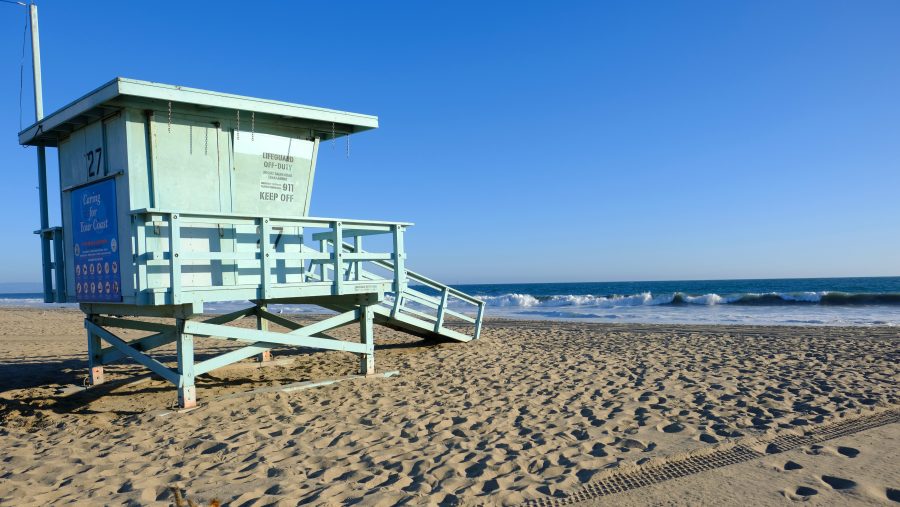 Homeless woman's beaten body found on Santa Monica beach 1 GettyImages 1254166610 e1739224864255 vpnJai