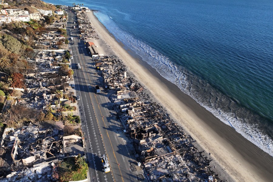 LA Metro partially restores bus service connecting Malibu, Santa Monica 2 GettyImages 2194305888