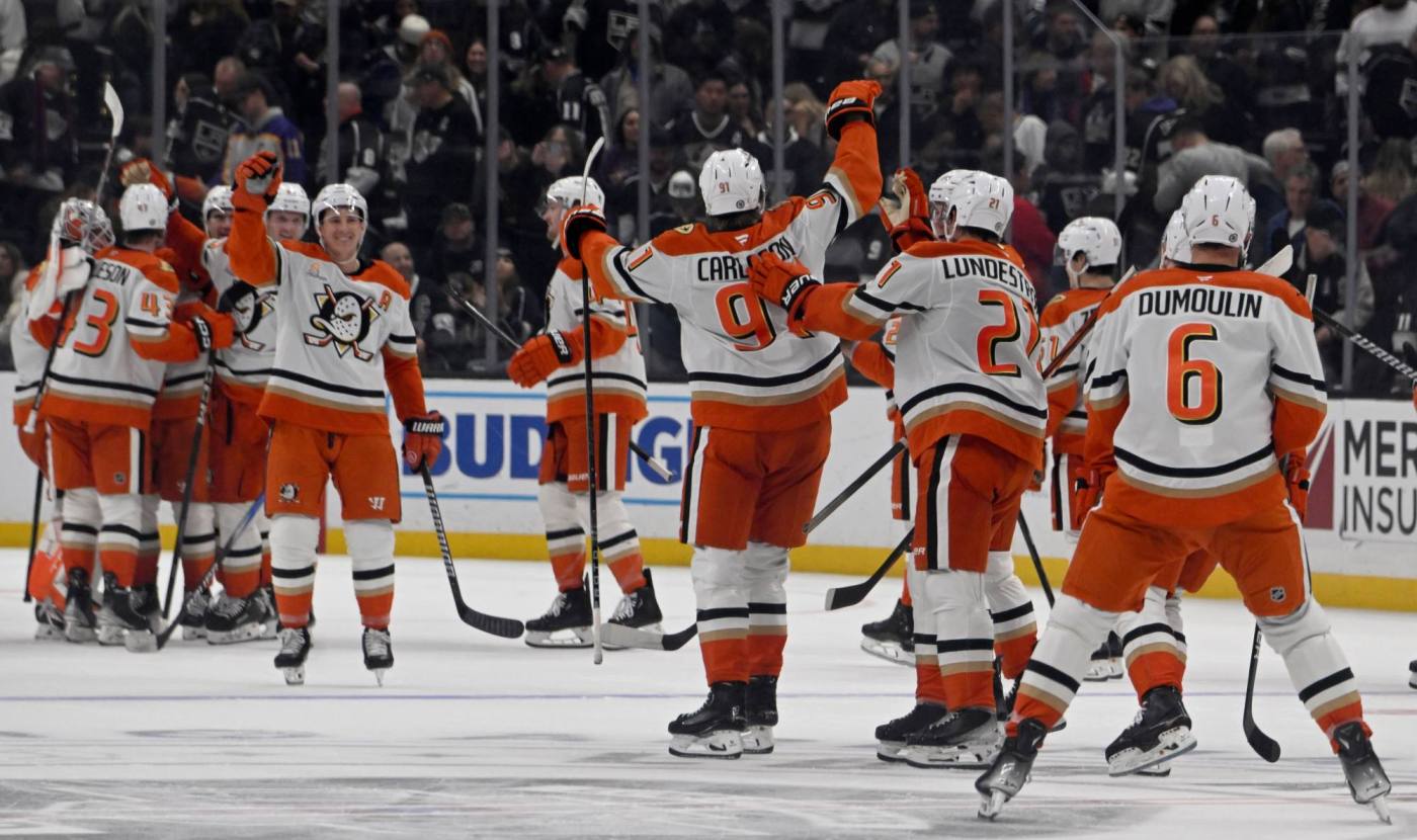 LDN L DUCKS KINGS 0209 LC23 1 d7PgCZ