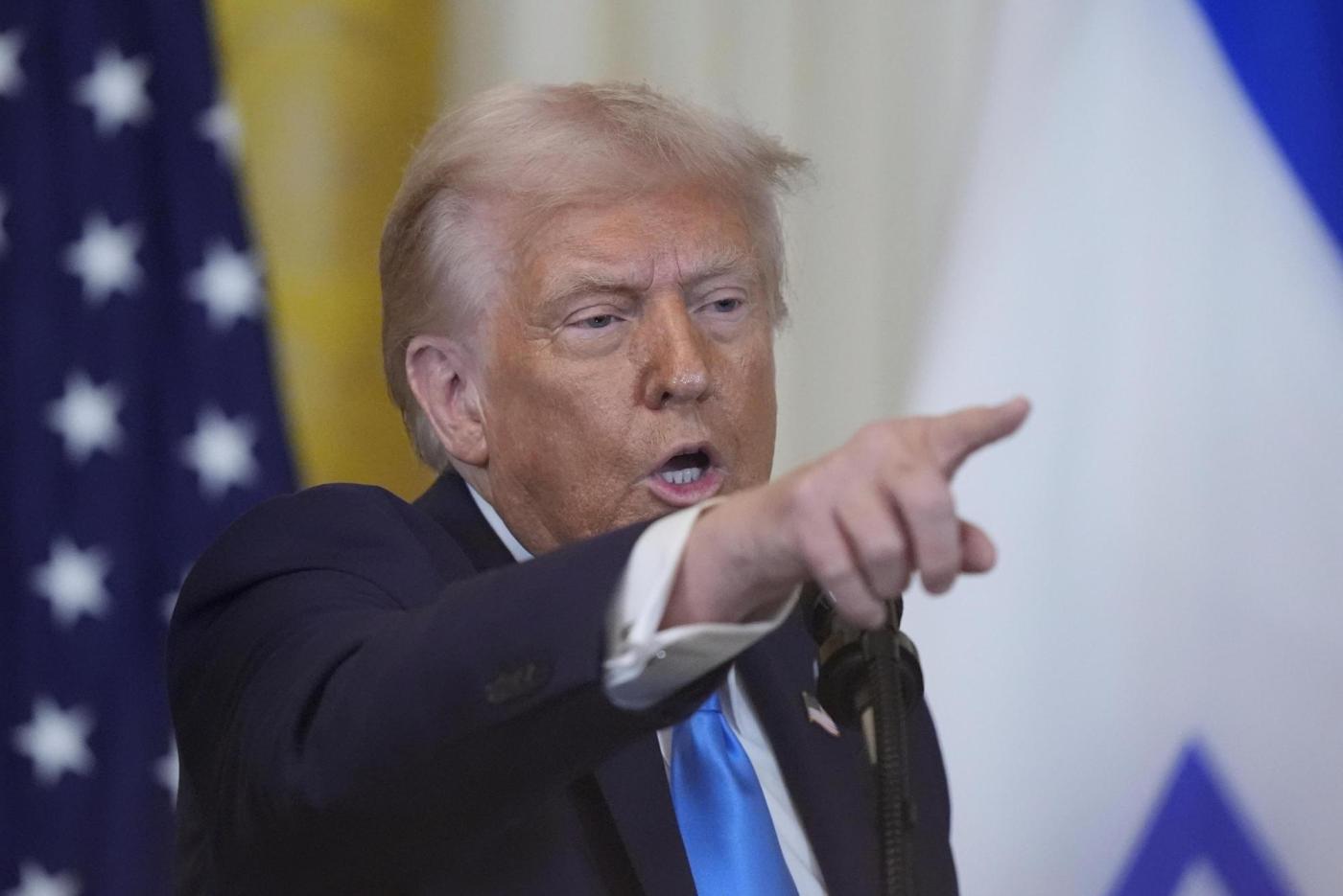 Trump administration orders federal agencies to provide lists of underperforming employees 1 Trump 43787 1e6222 2bdsW7