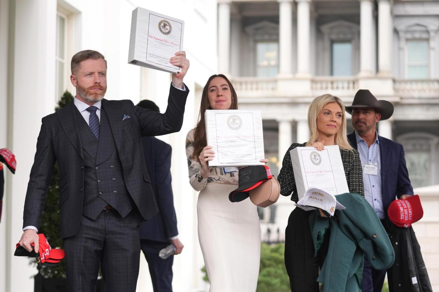 Conservative commentators seen with ‘Epstein Files’ binders after AG Bondi promises docs release 1 Trump 96933 vhEwSX