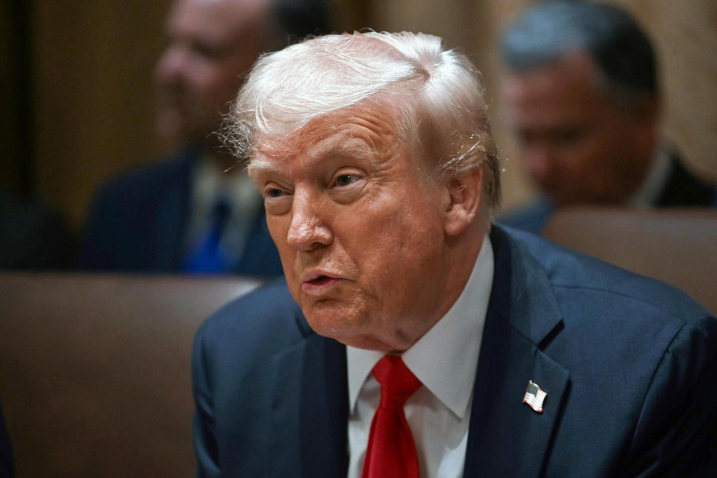 Trump Cabinet 55341 6cy0vH